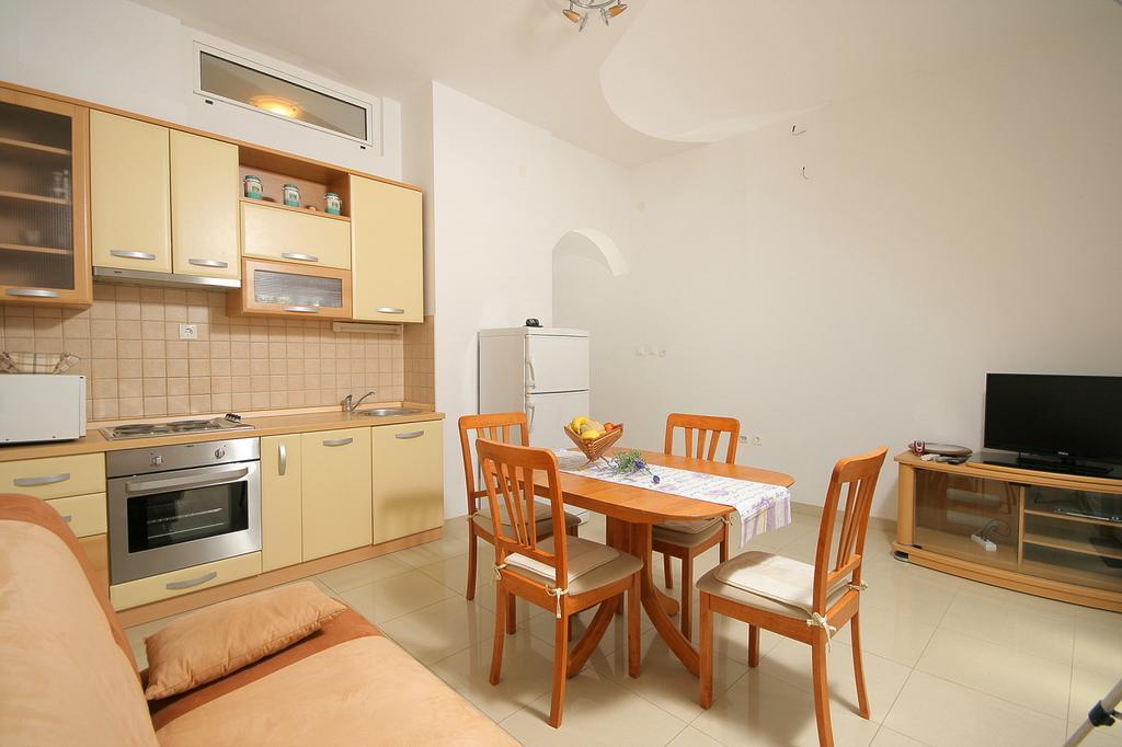 Apartments Parcela Seget Vranjica Δωμάτιο φωτογραφία